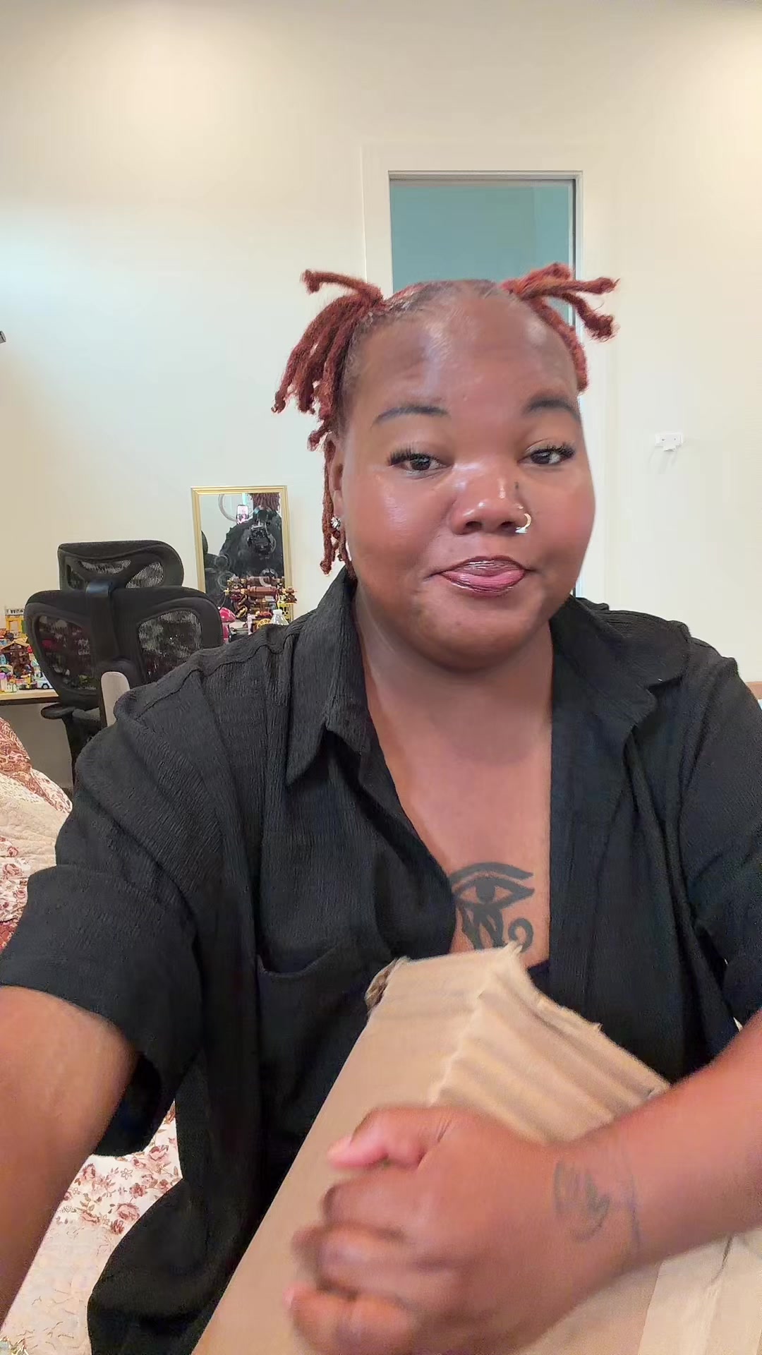 @Niayvette