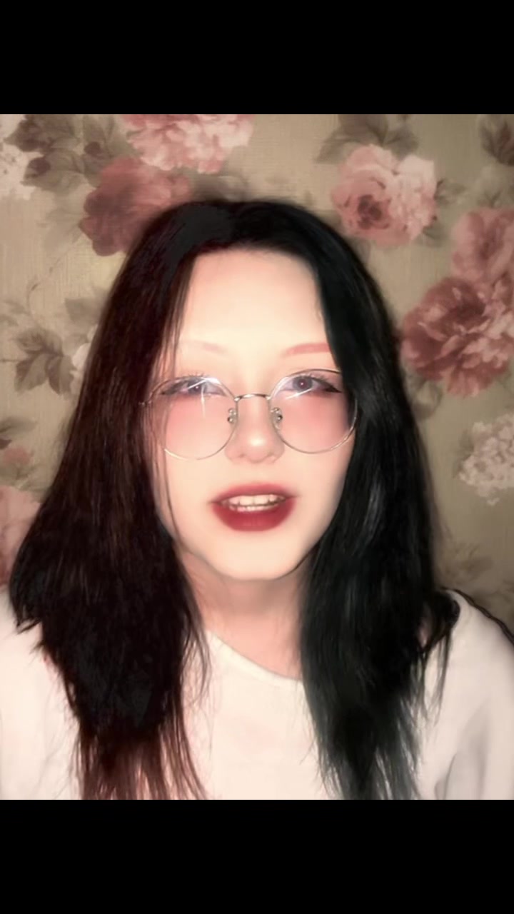 @&bull;𝓼M𝓸𝓴E&bull;