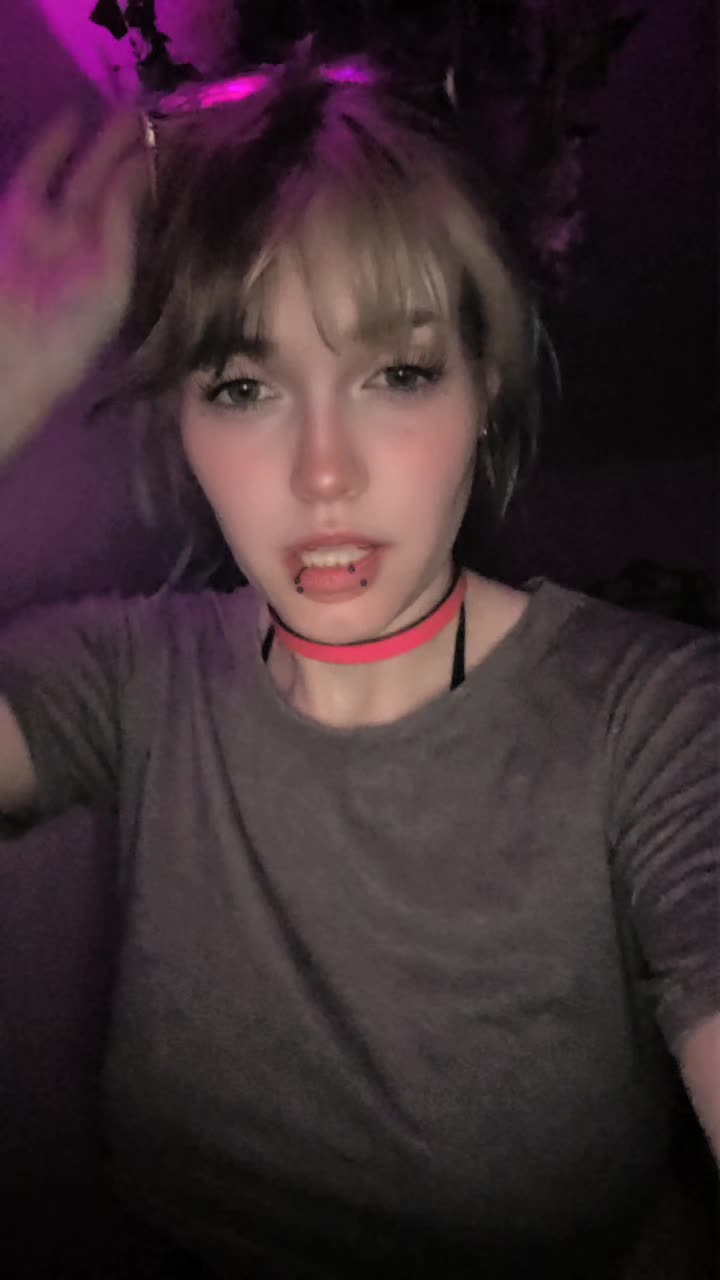 @Nikki