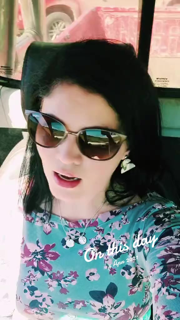 @beauty_and_the_bee