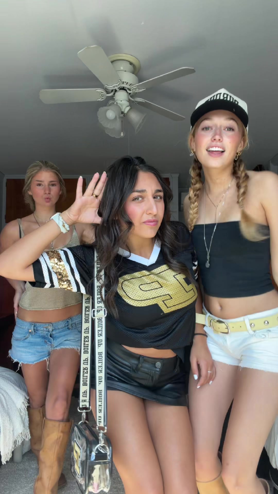 @nisaaa