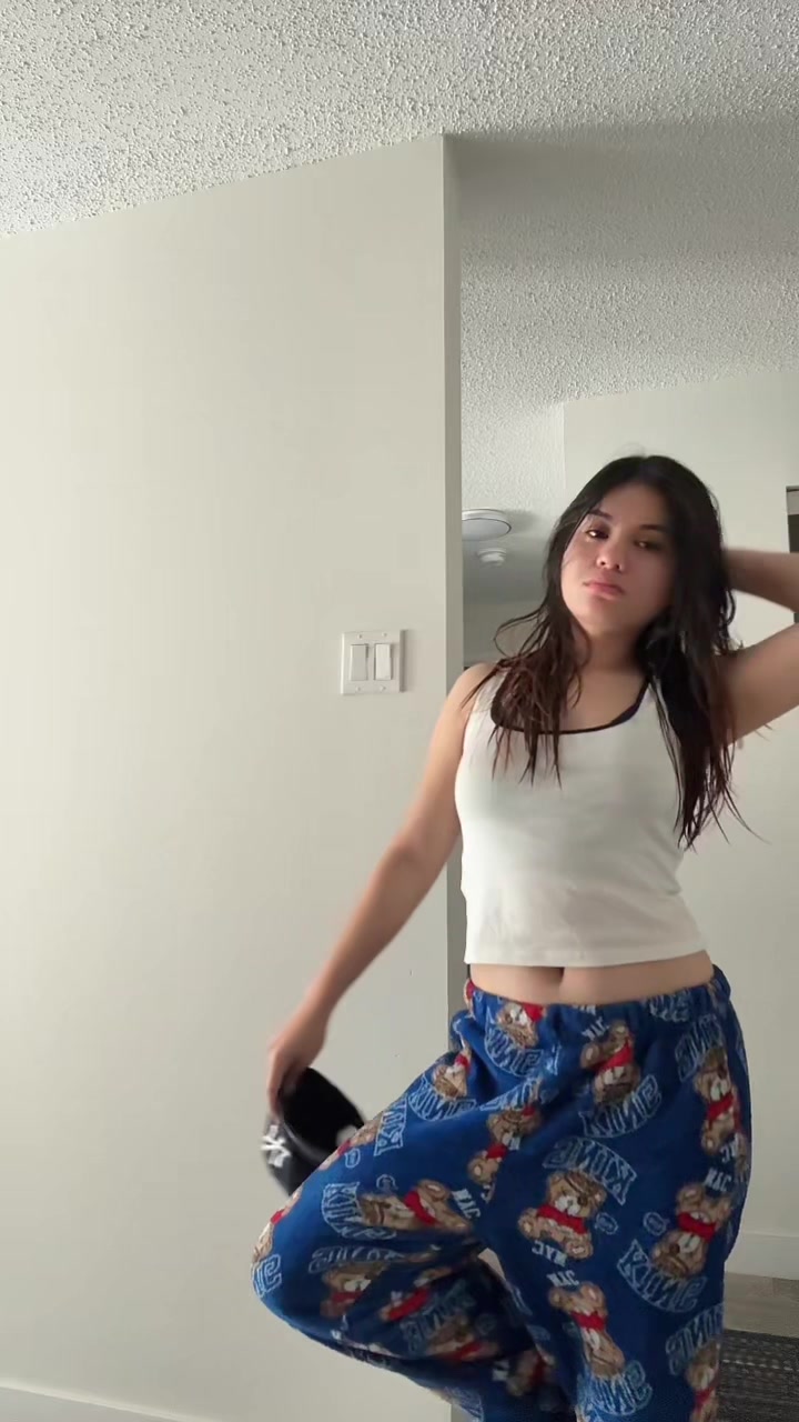 @whoisshe