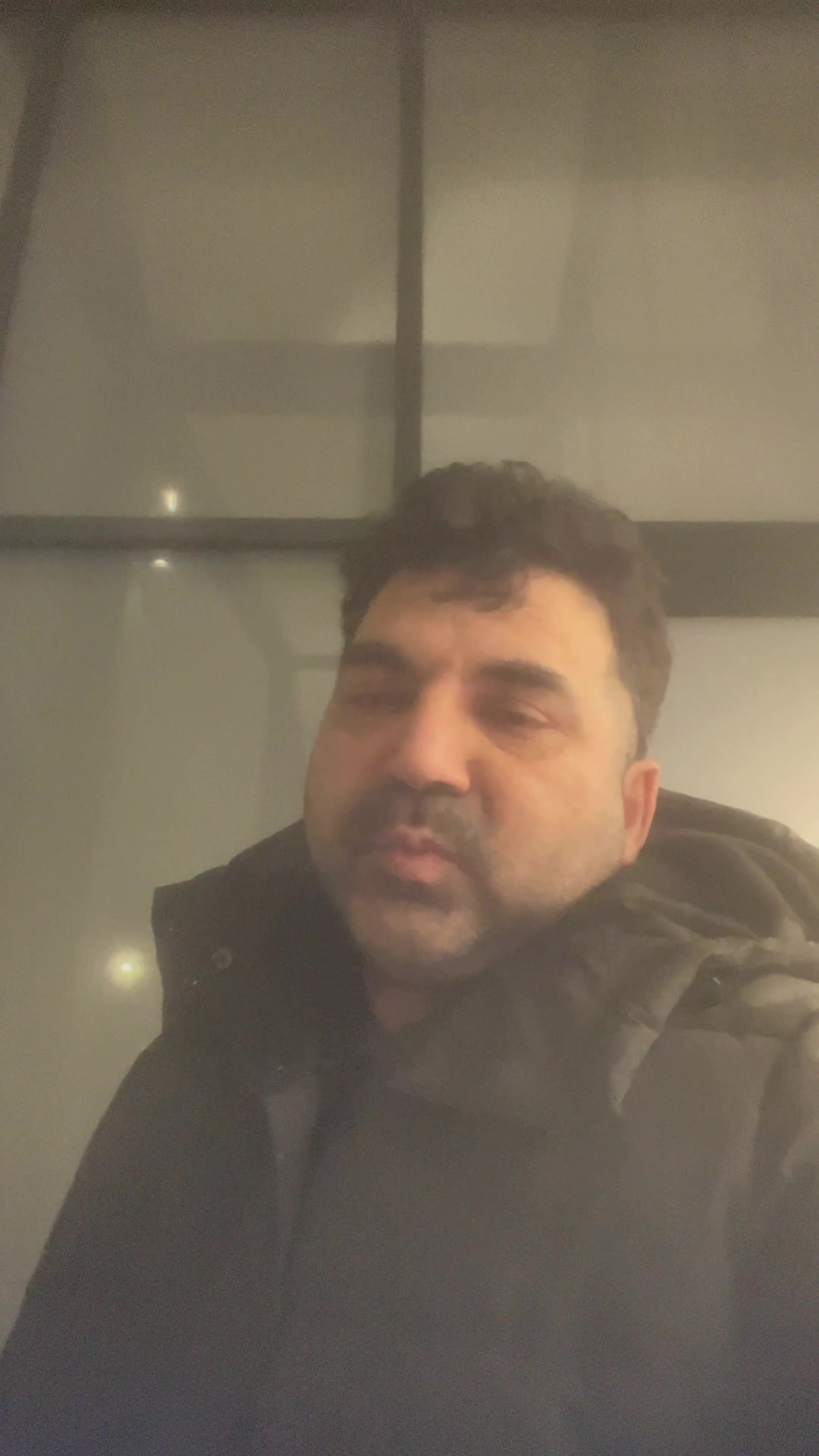 @Zeeshan Cheema 🇵🇰 🇬🇧