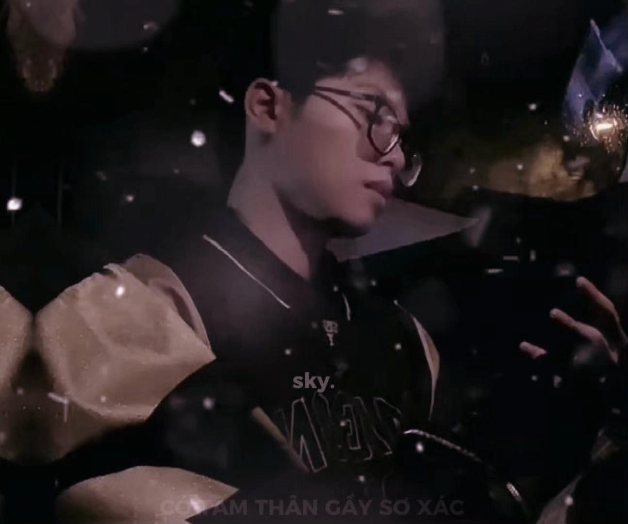 @𝘚𝘬𝘺 đang tập edit🐧