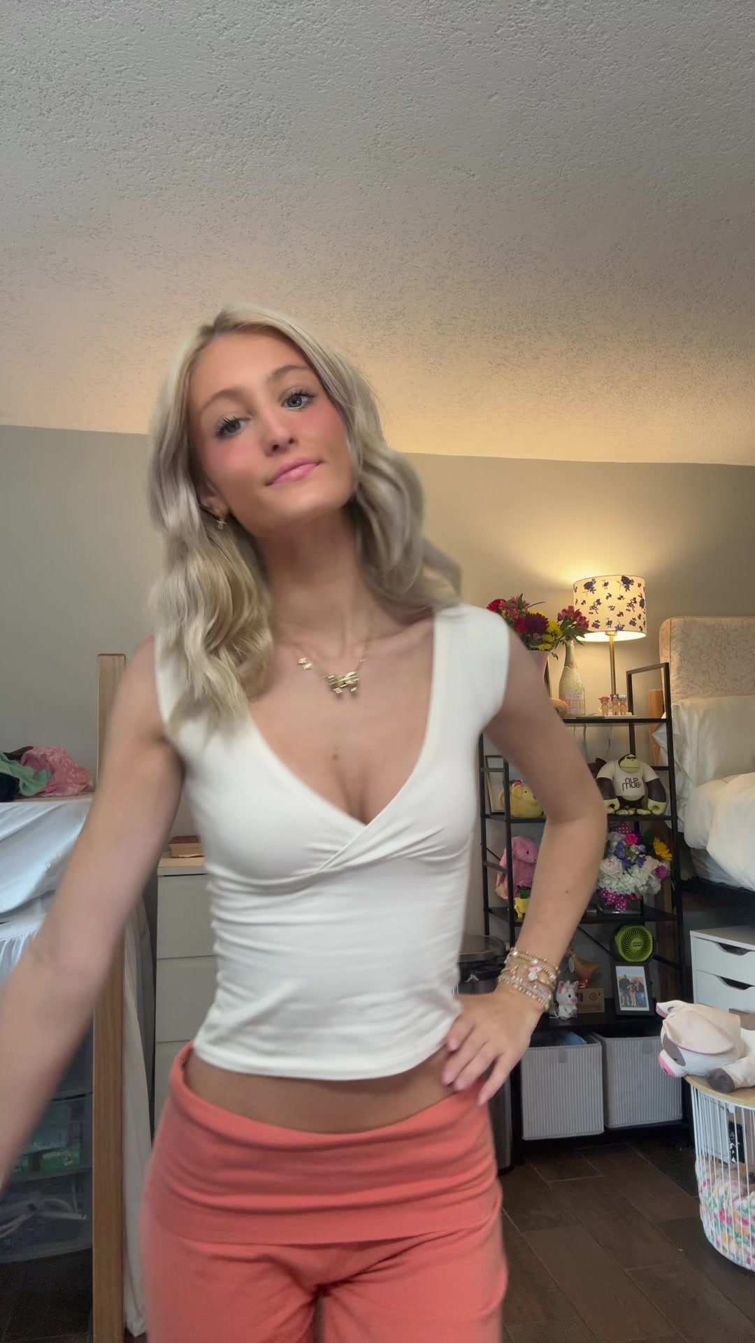 @anya