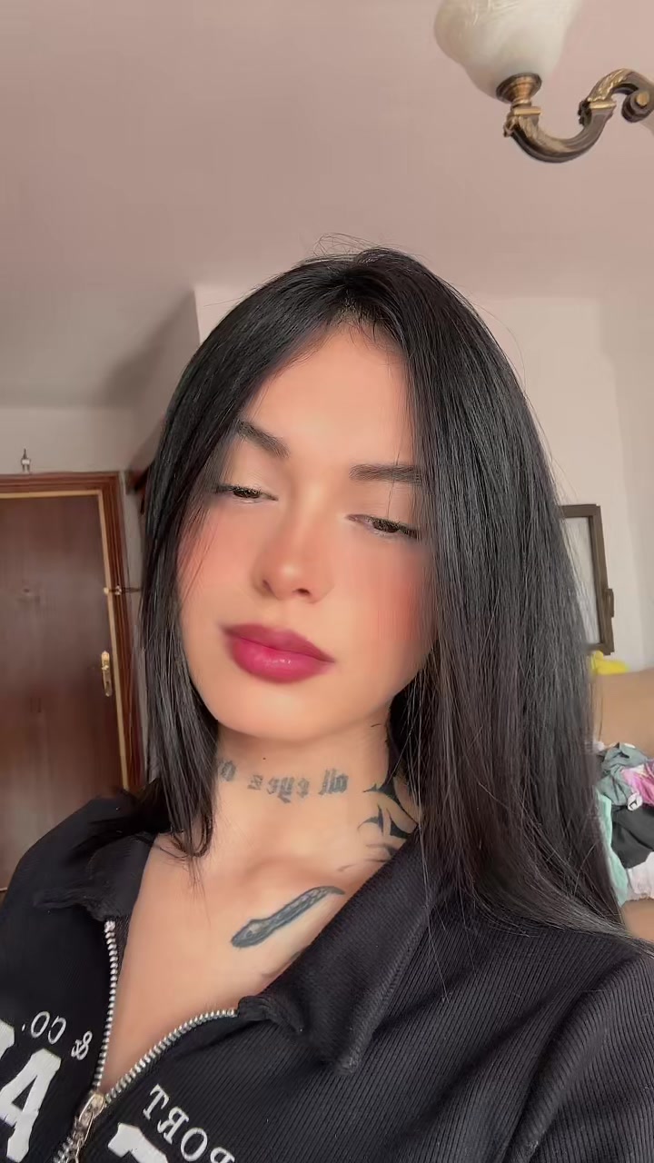 @Katenea