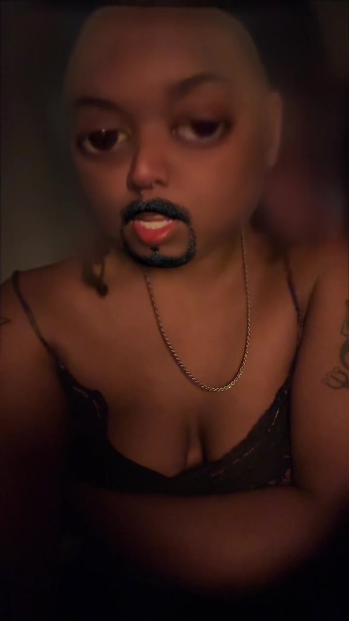 @Naïma