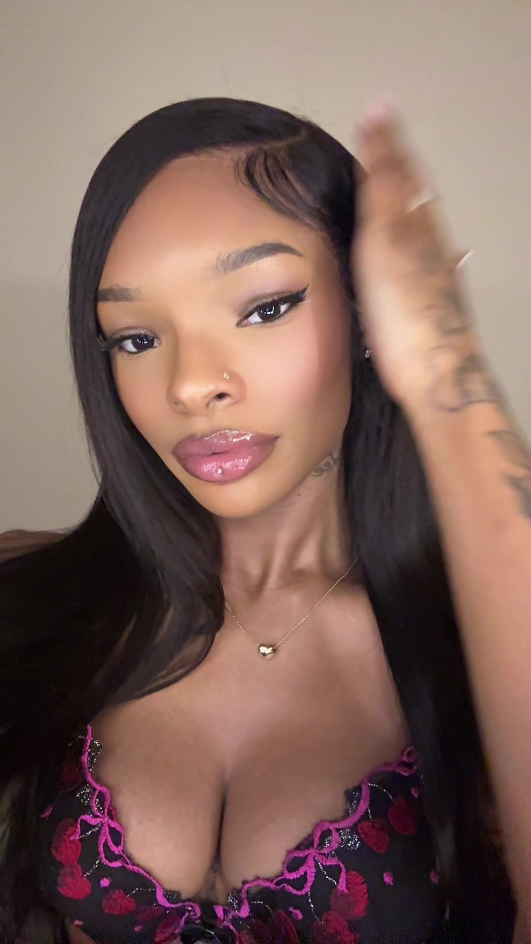 @_lashaelee