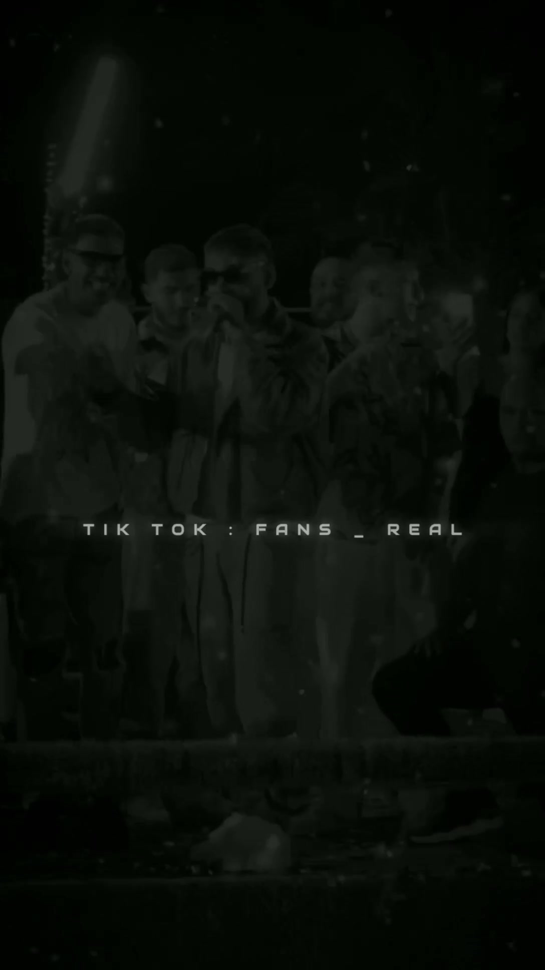 @F A N S _ R E A L