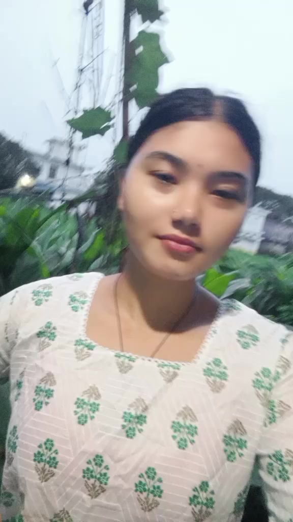 @❣️Saina❣️