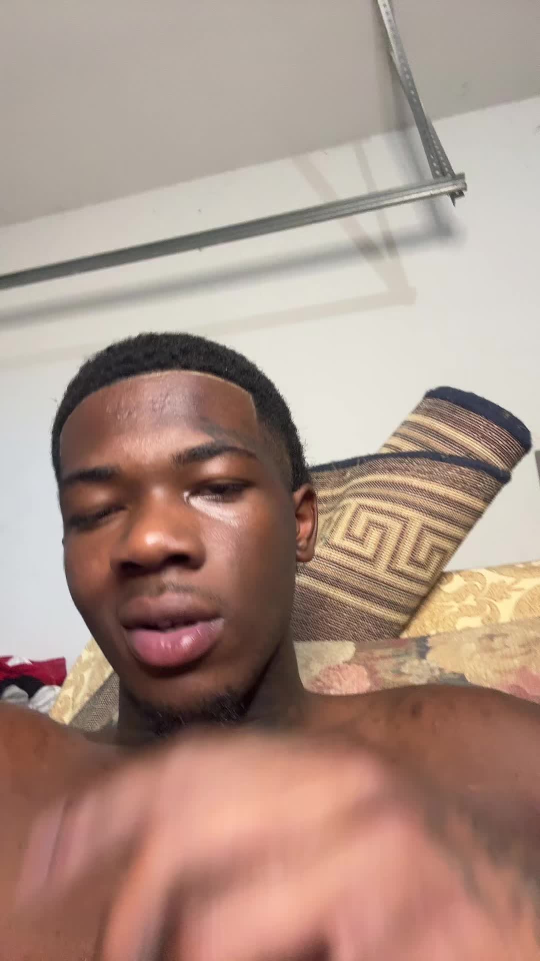 @1deemonneybaby