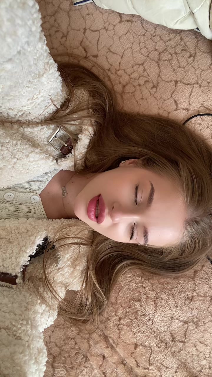 @ElenaLumen✨