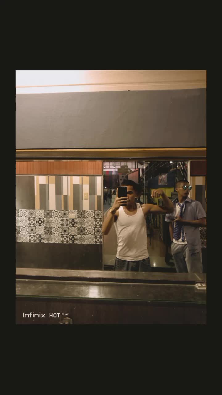 @J⚓