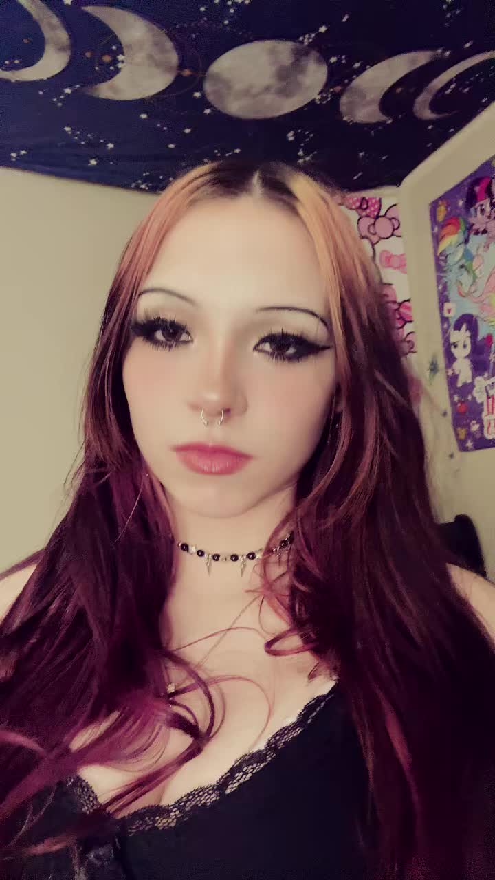 @Bella<3