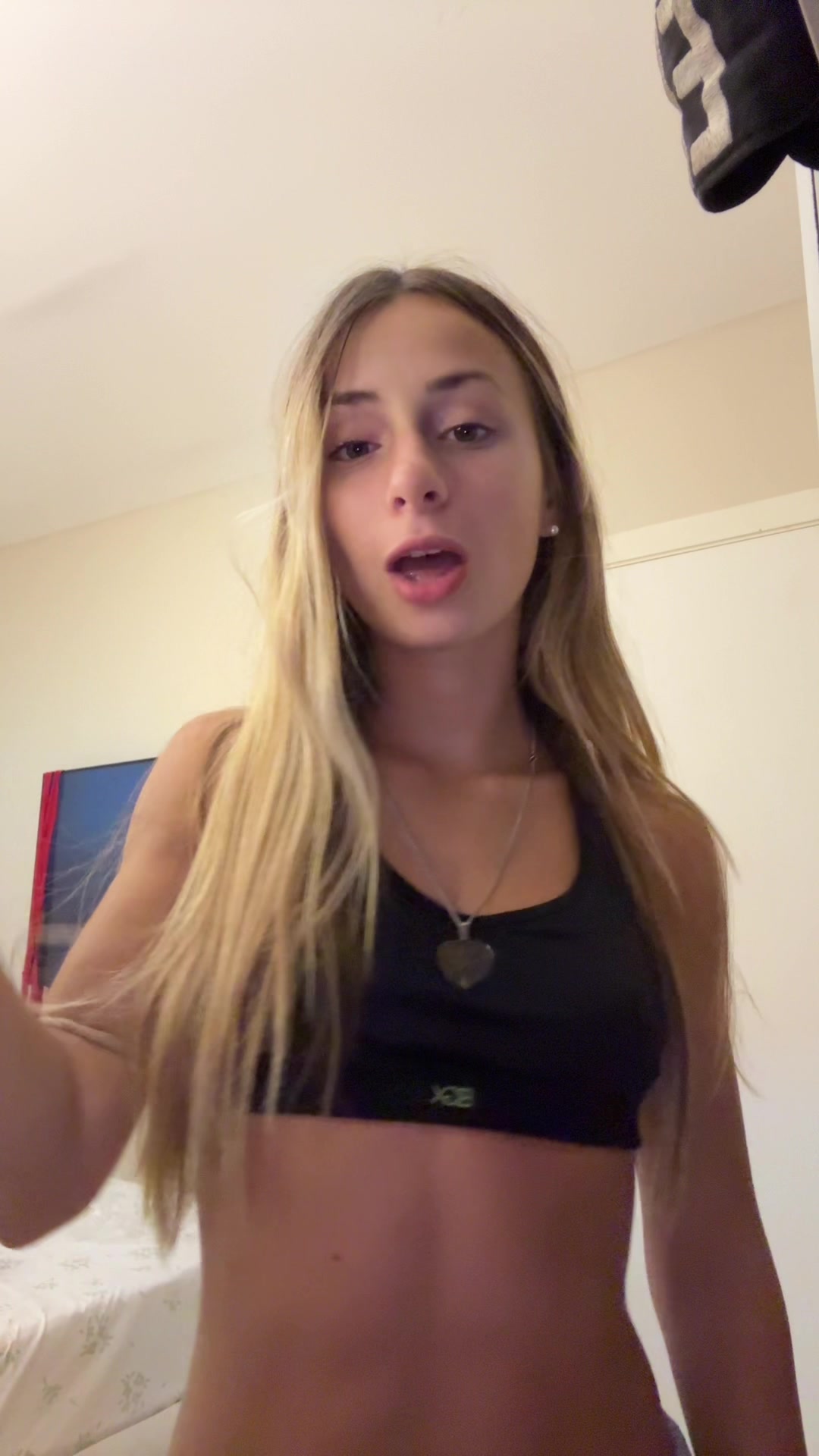 @isaamuninn