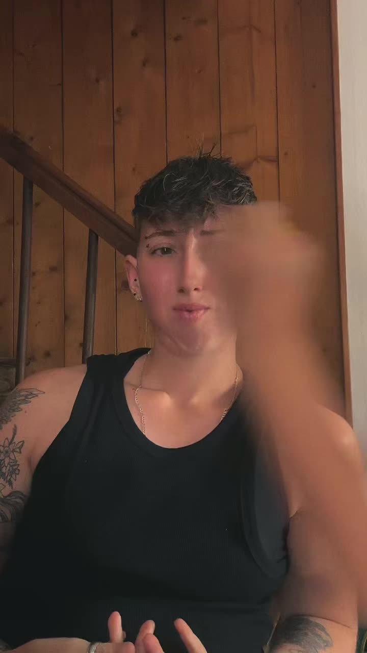@Ma&euml;va 🖤🩶❤️