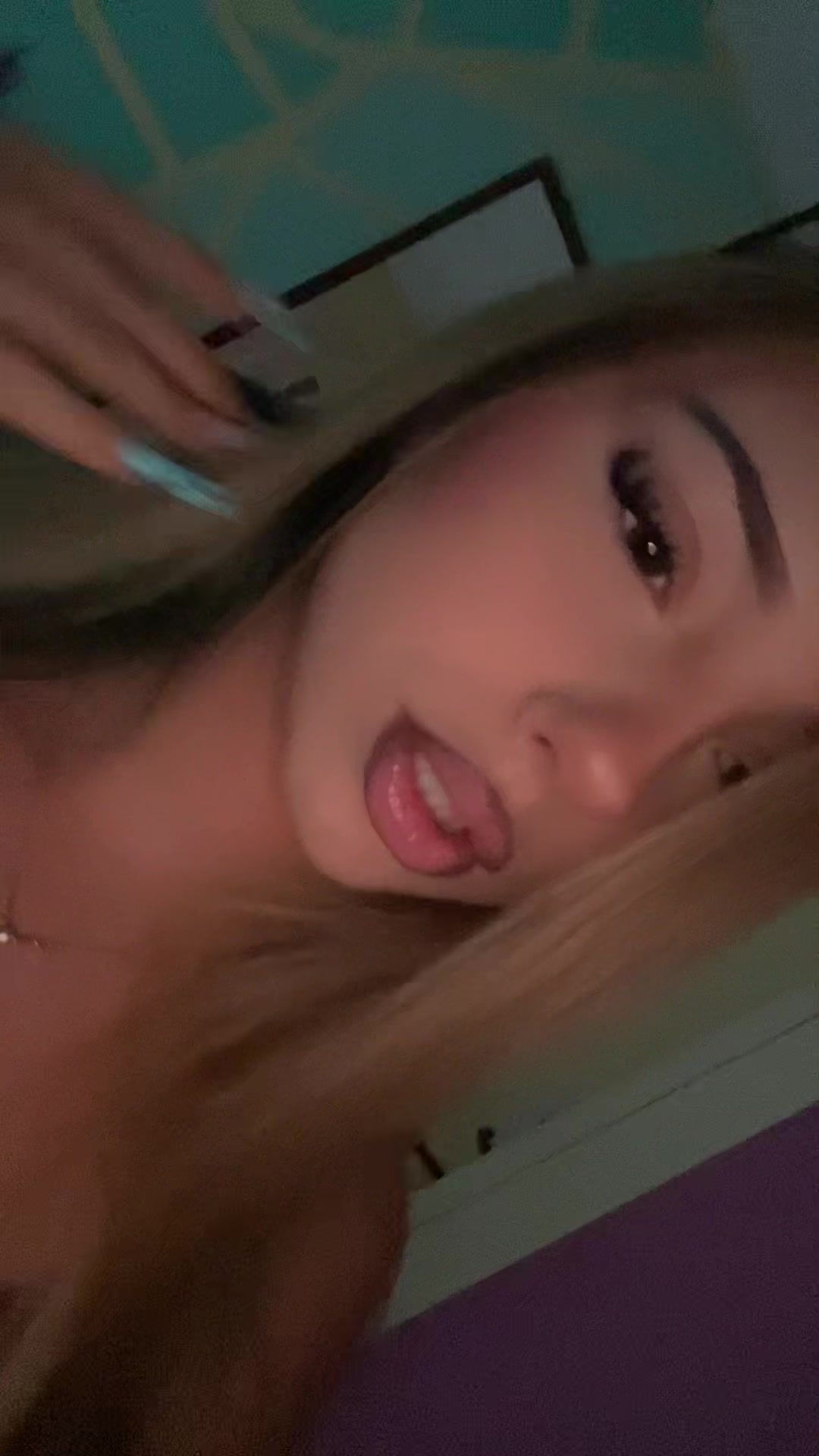 @In🧝🏼&zwj;♀️