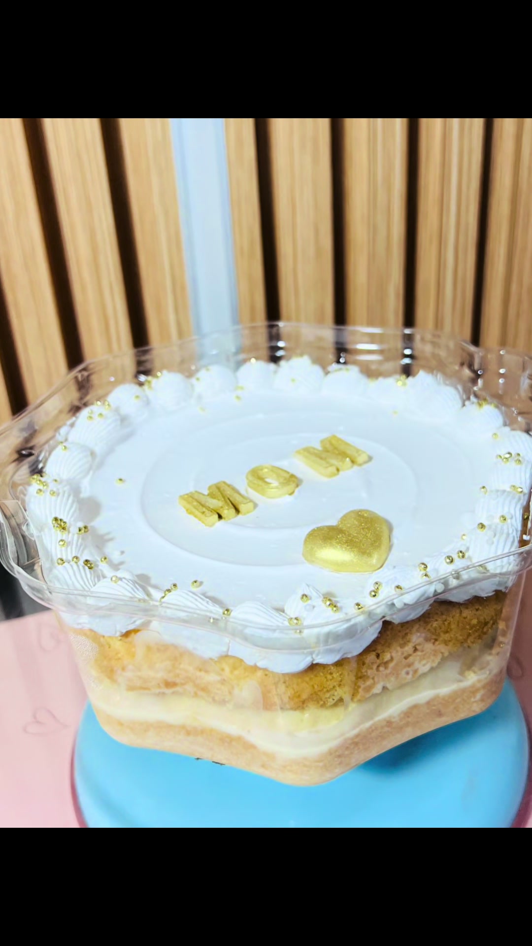 @Valviccake