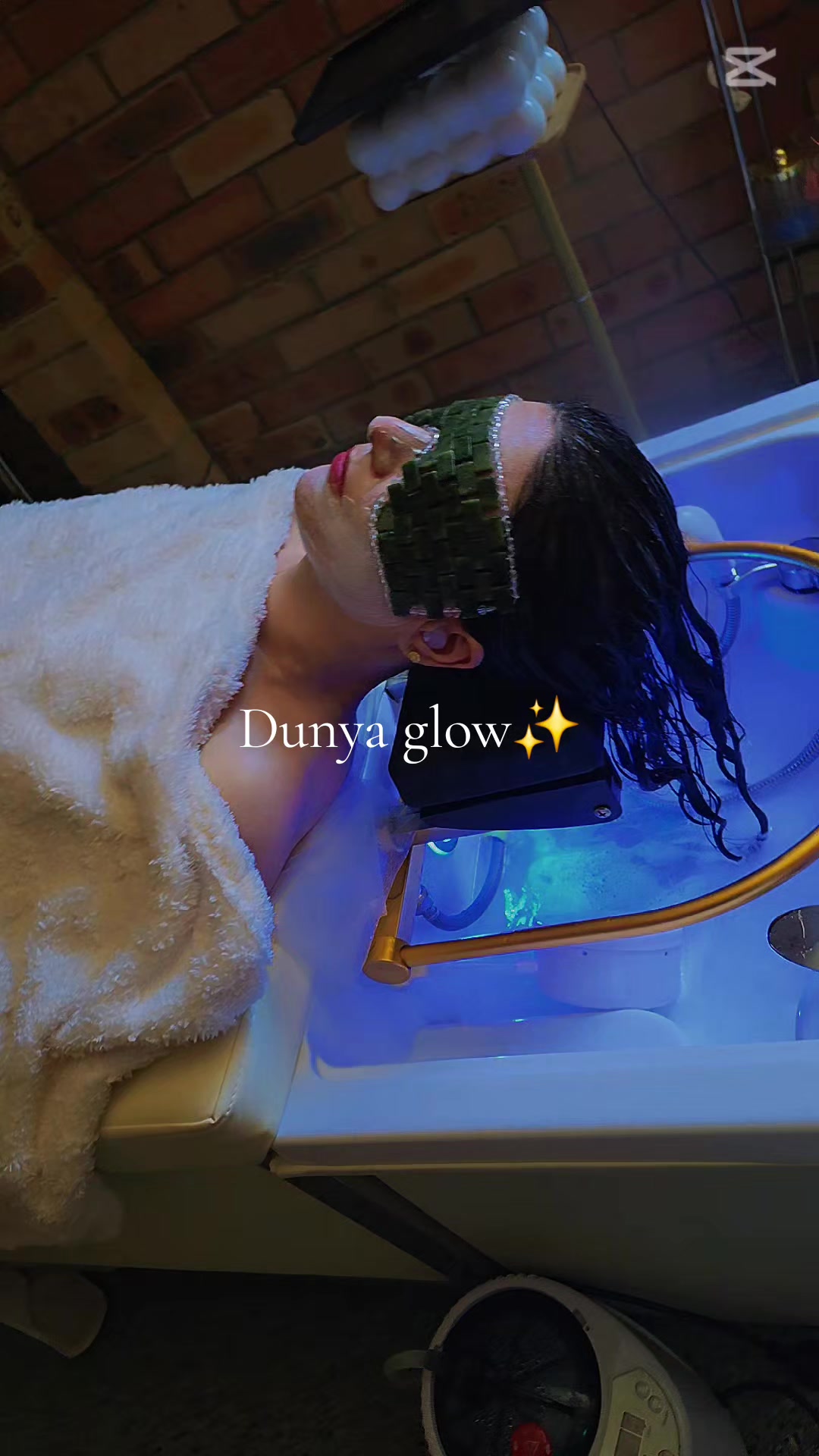 @Dunya Glow