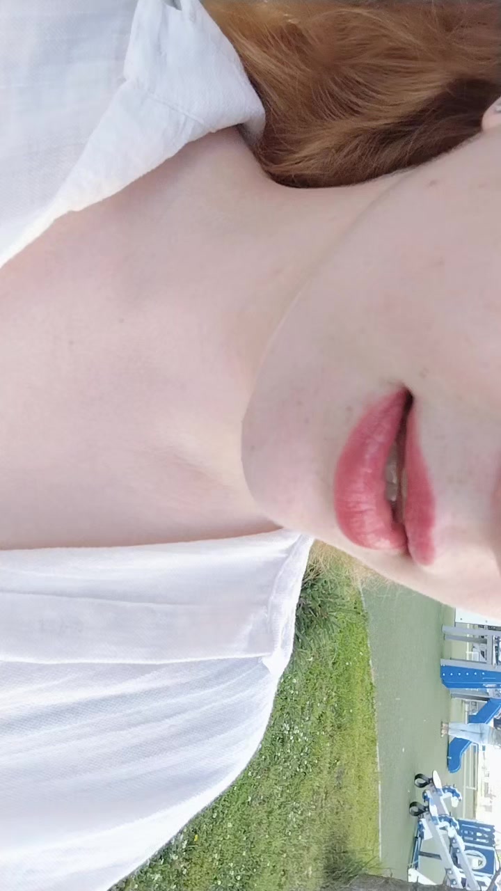 @°Elina°