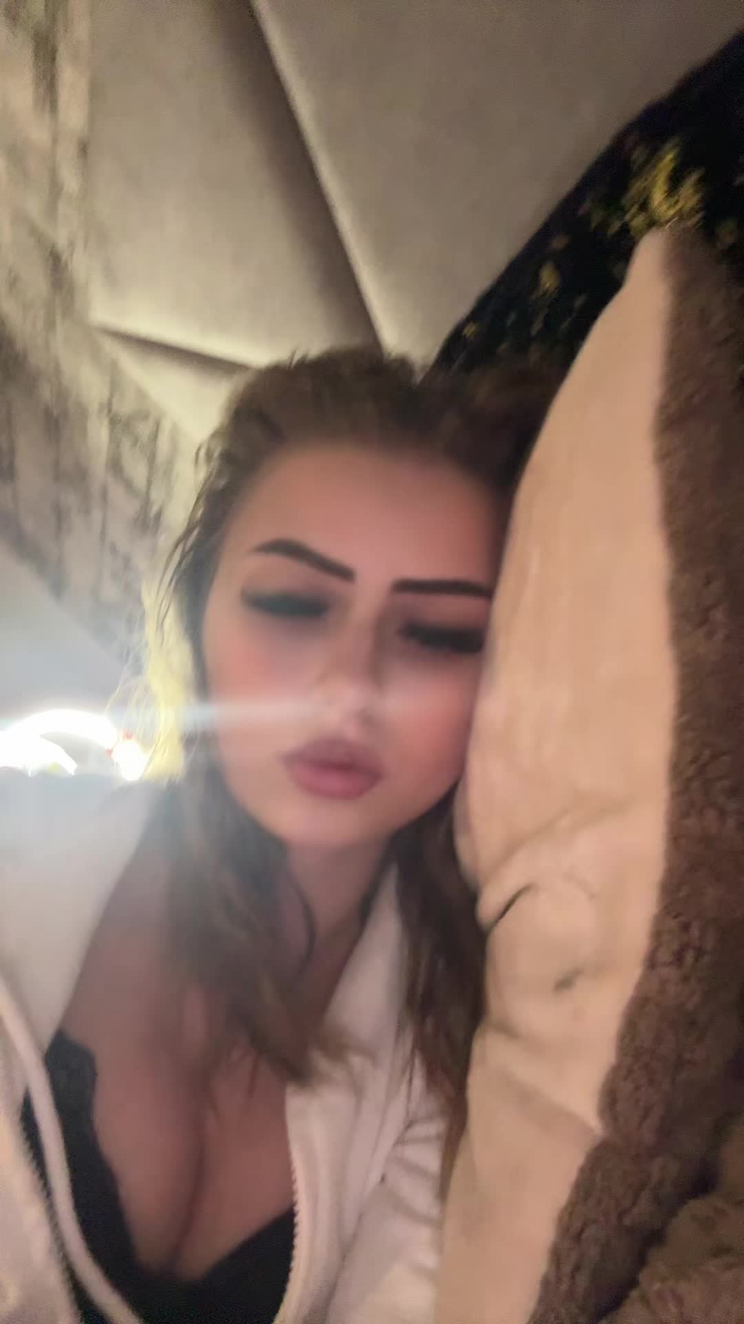 @Angel🎀