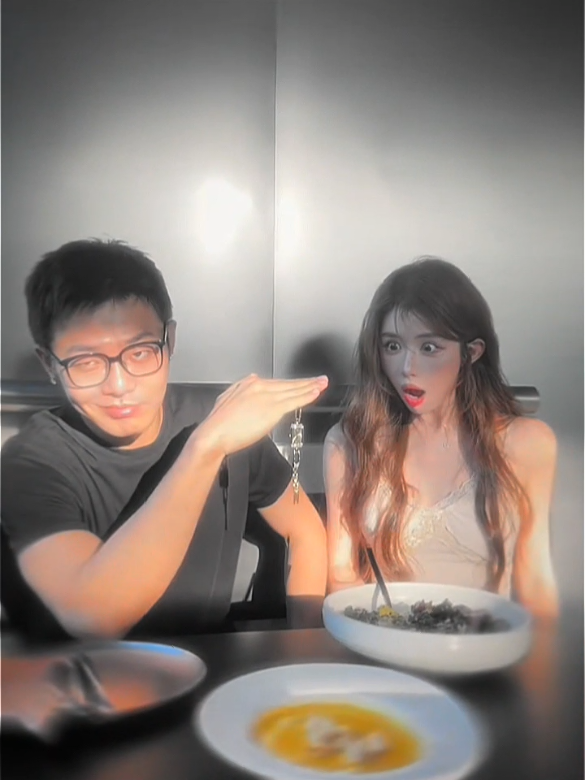 @๐ฏ๐๐ฃηแญใใฉใฑใณ