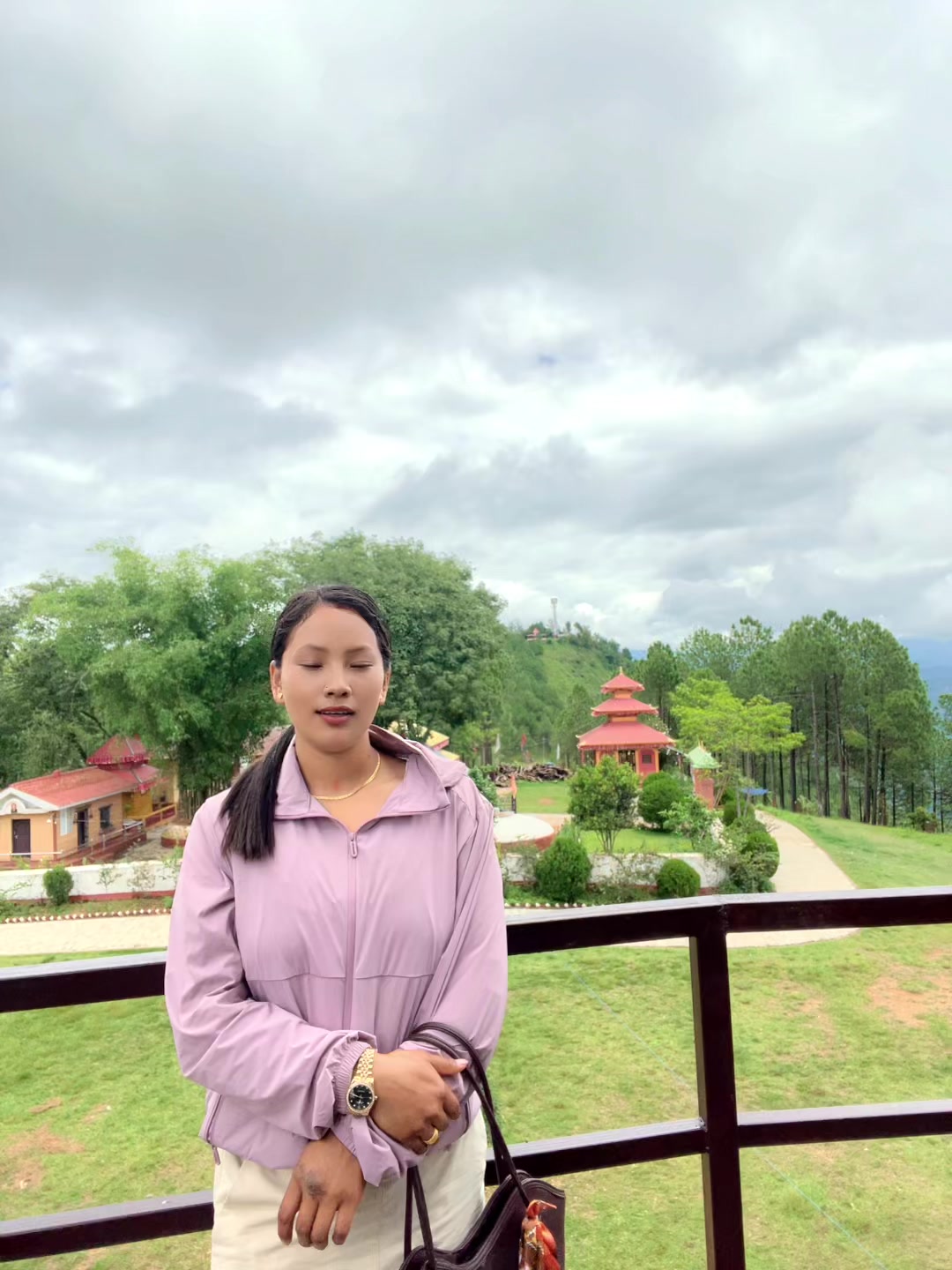 @Leela Magar 💫