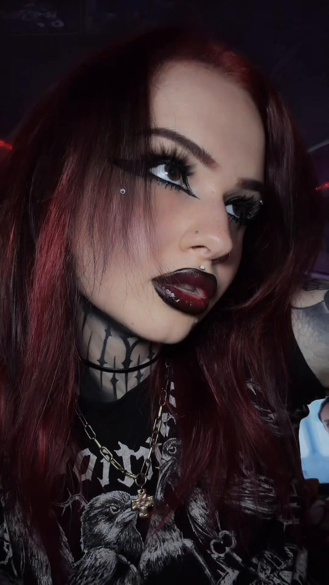 @˚ ♱ 𝔰𝔢𝔯𝔞𝔰 ♱˚