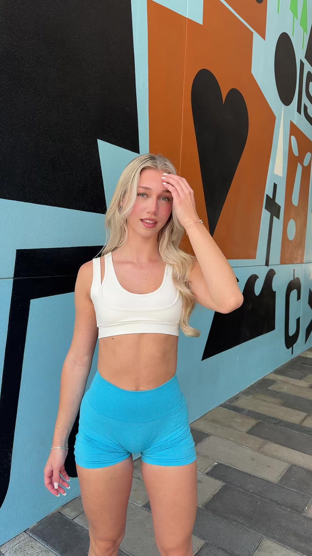@Barbellinaa