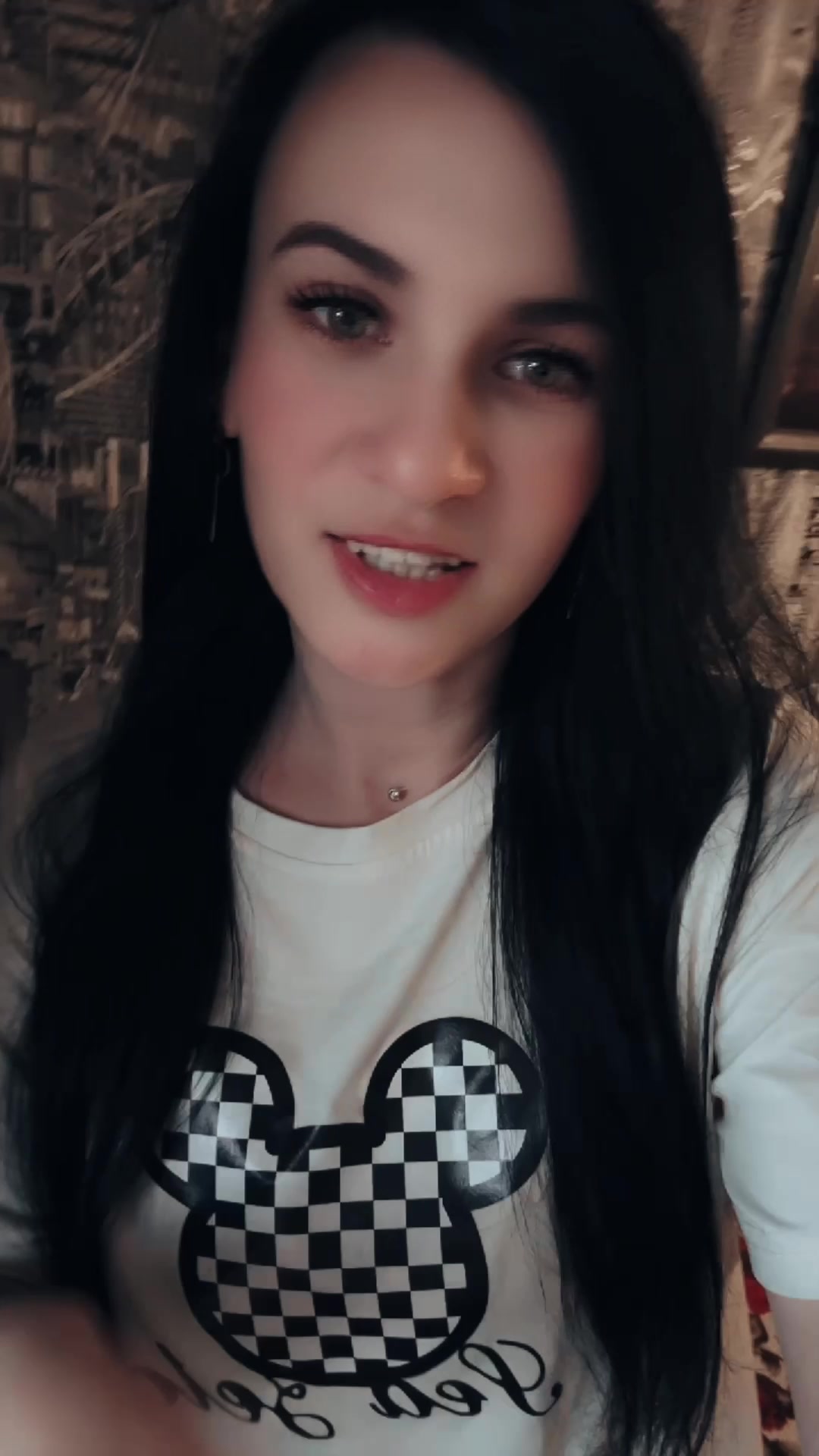 @Valintina