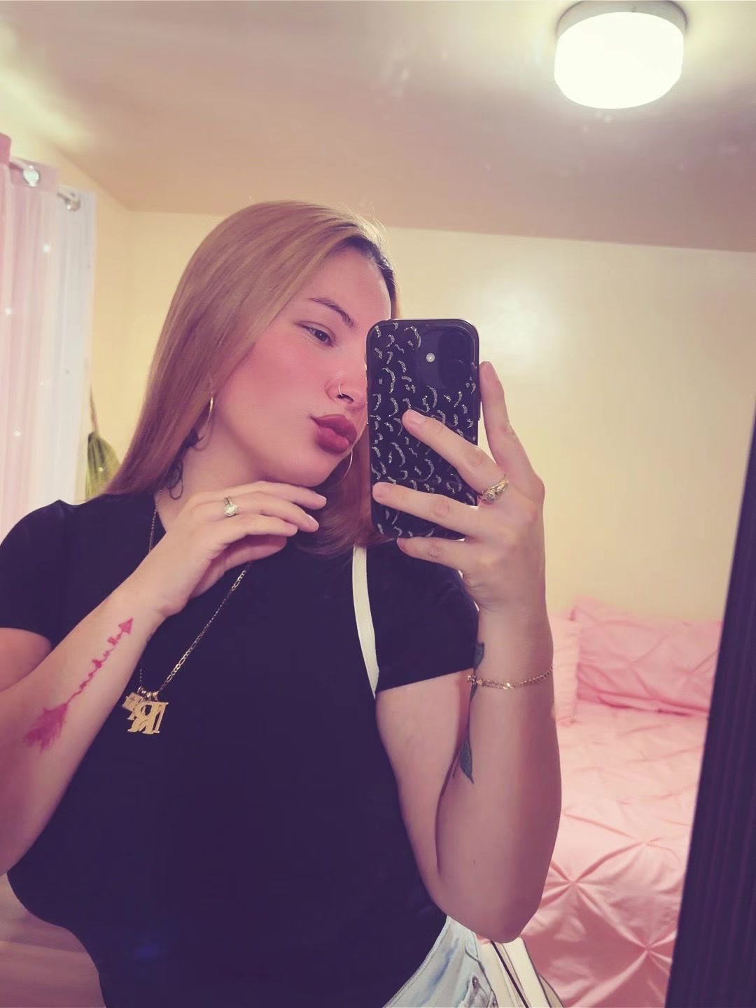 @Nora Cassiano๐โ๏ธ๐ฅ๐ค๐ผ
