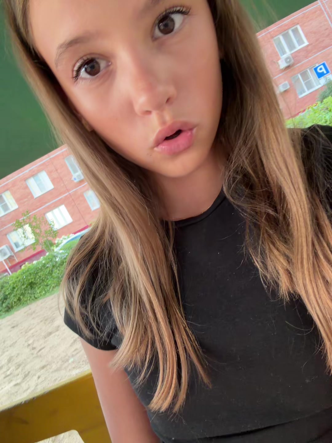 @arishaa