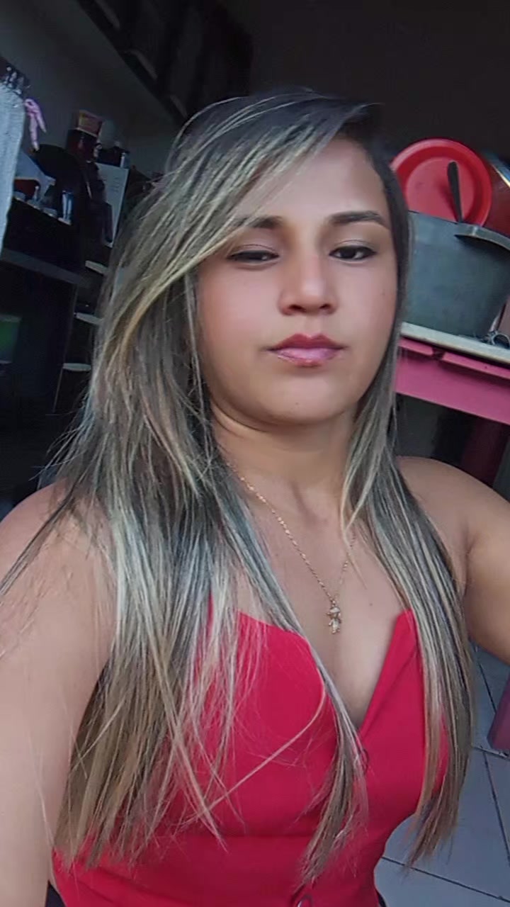 @Tha&iacute;s Silva