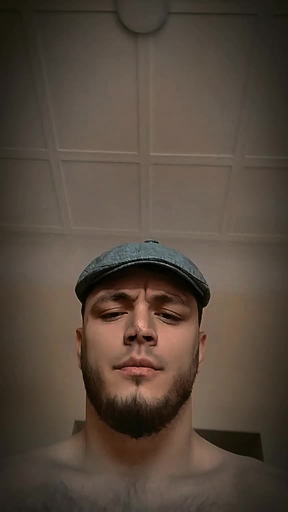@Cʜᴀᴍᴘɪᴏɴ 🖤