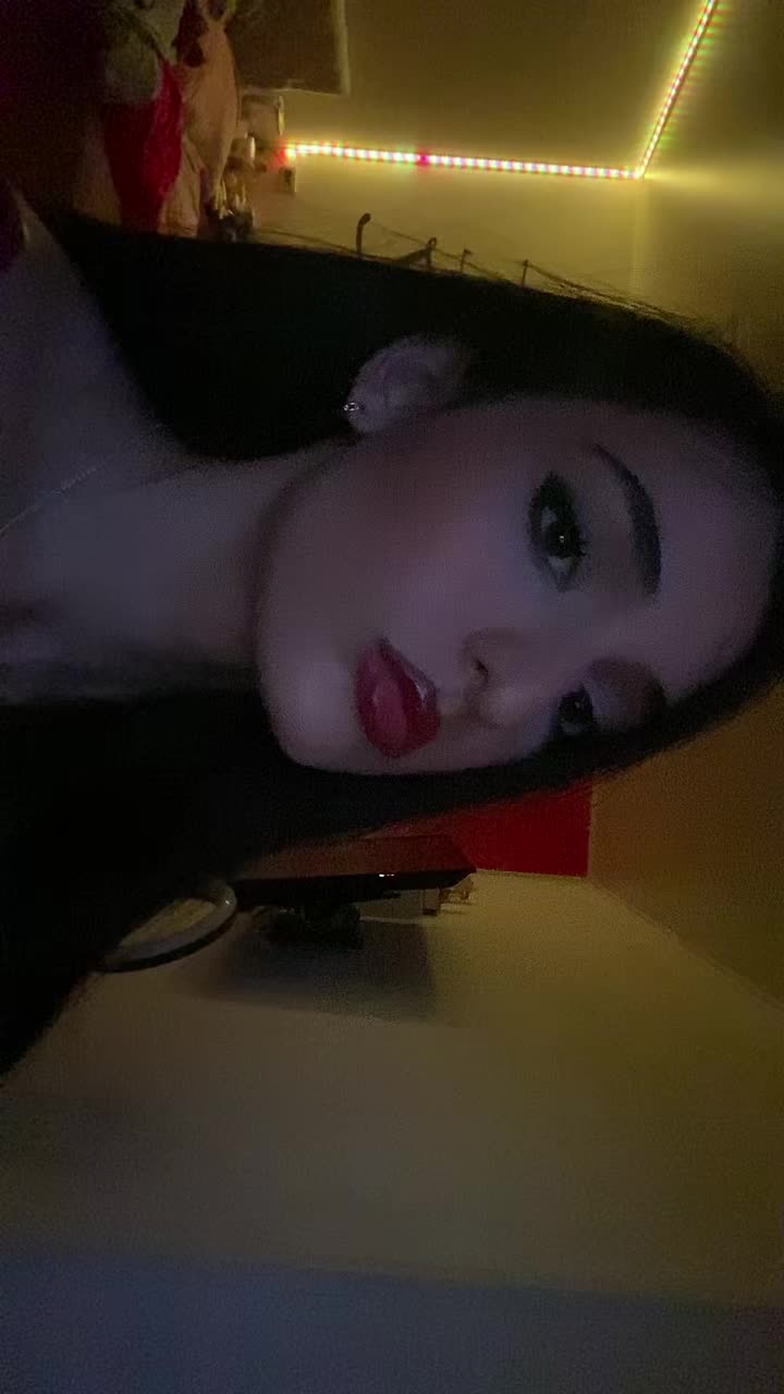 @Elina