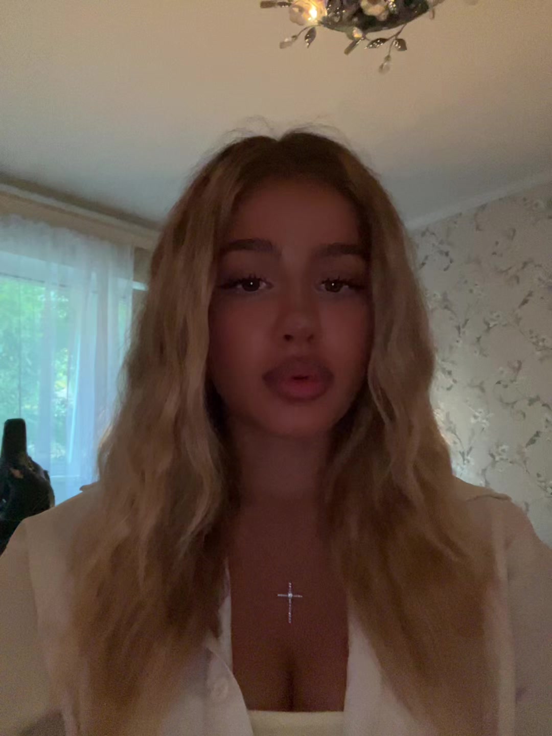 @М