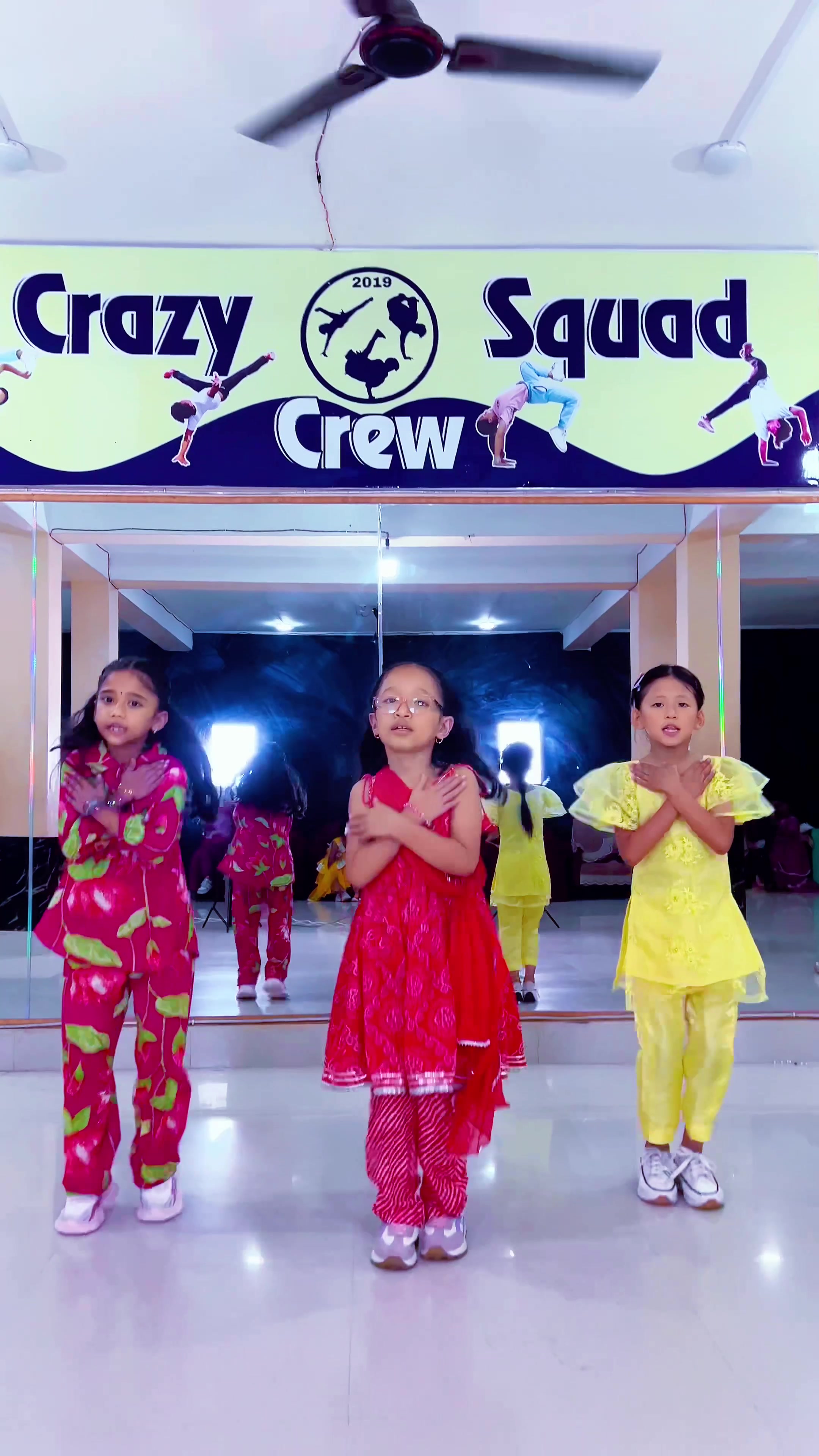 @Crazy Squad Crew