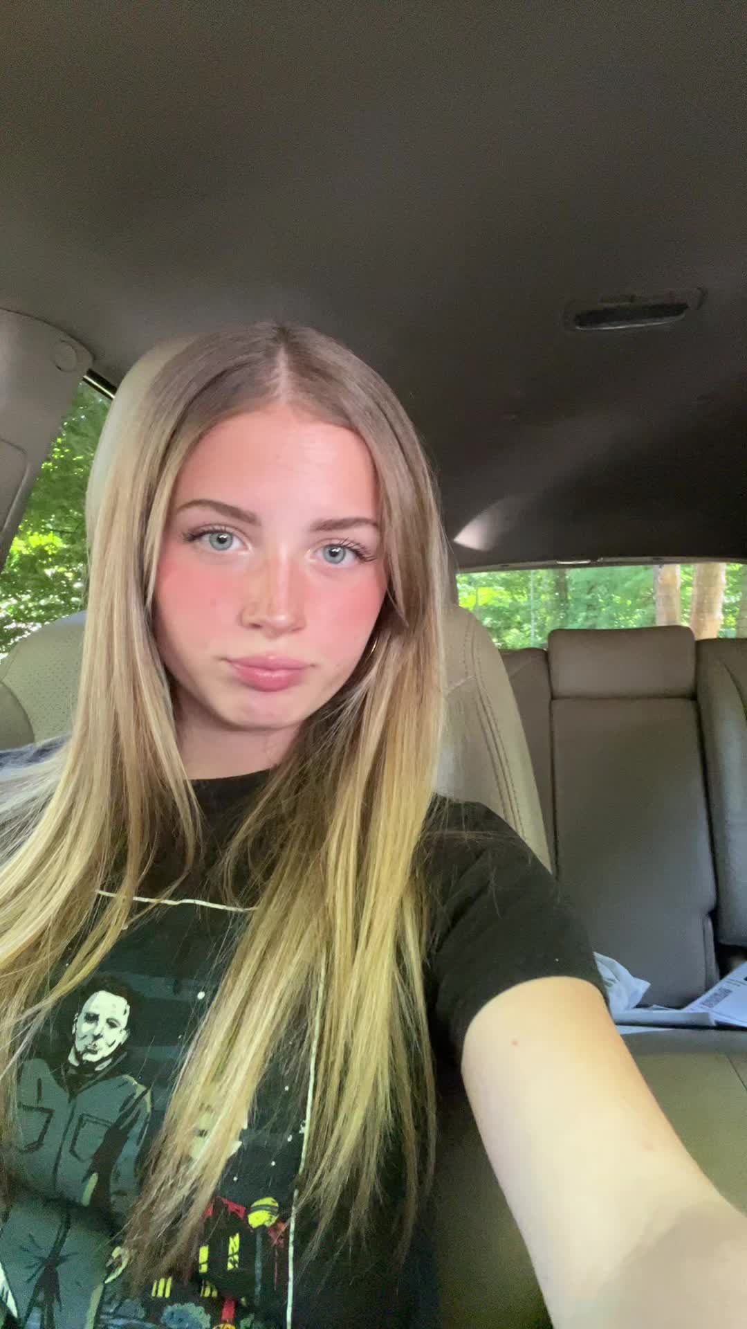 @rizzyjizzy2000