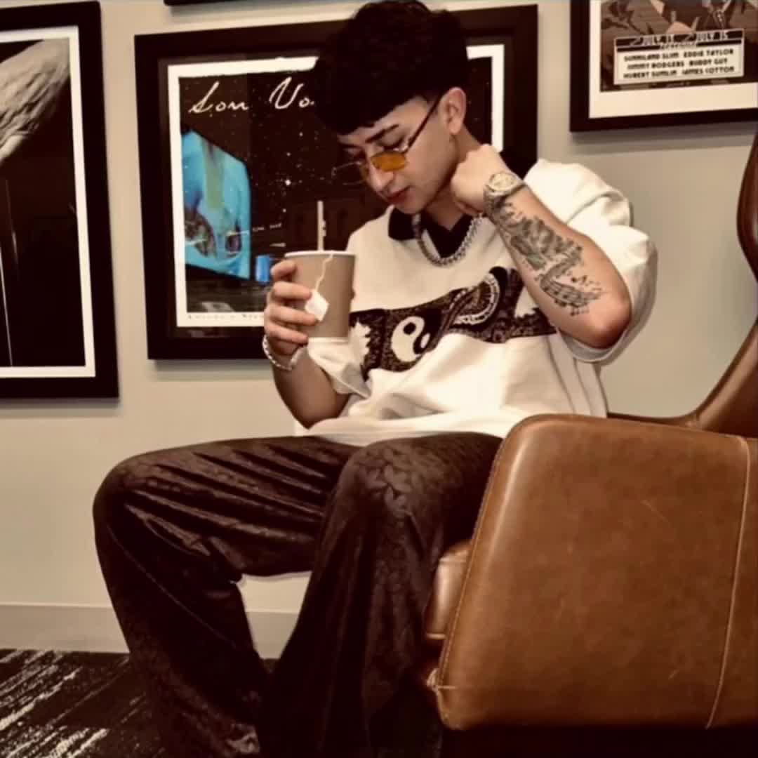 @Andrew-Lyrics ★