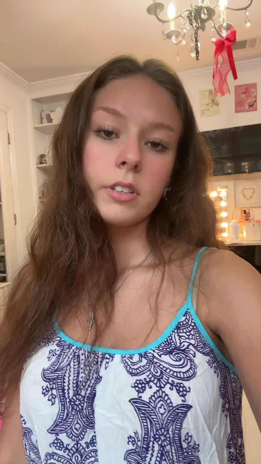 @marls 🍑🍍🍉🍎🥭🍏🫐🥝🍓🍊🍇
