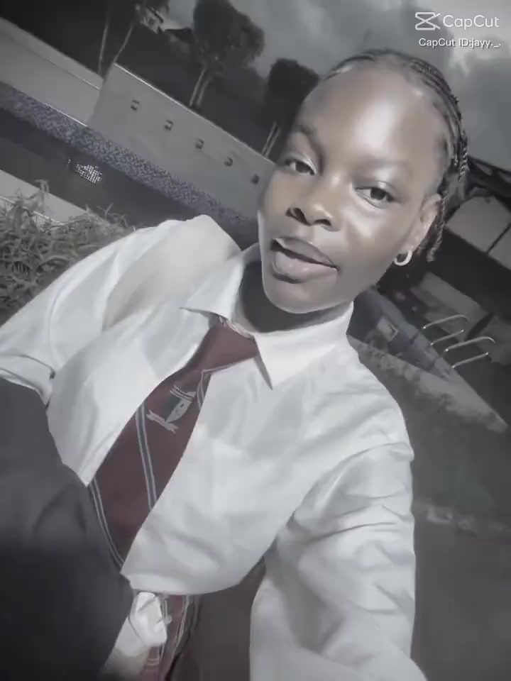 @Living With Chioma๐๐