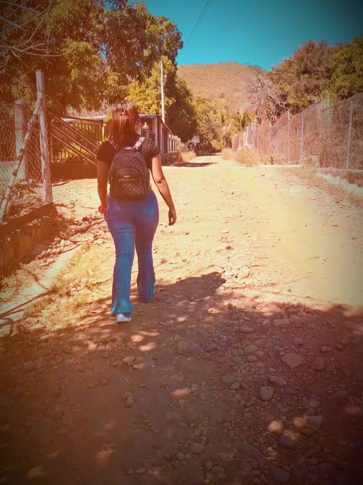 @Esme Hern💙_🎭/🇸🇻