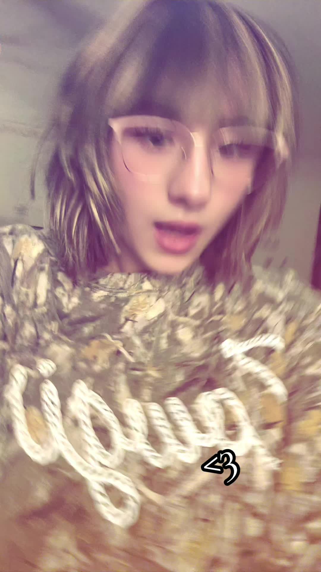 @𝚑𝚊𝚢 ♡