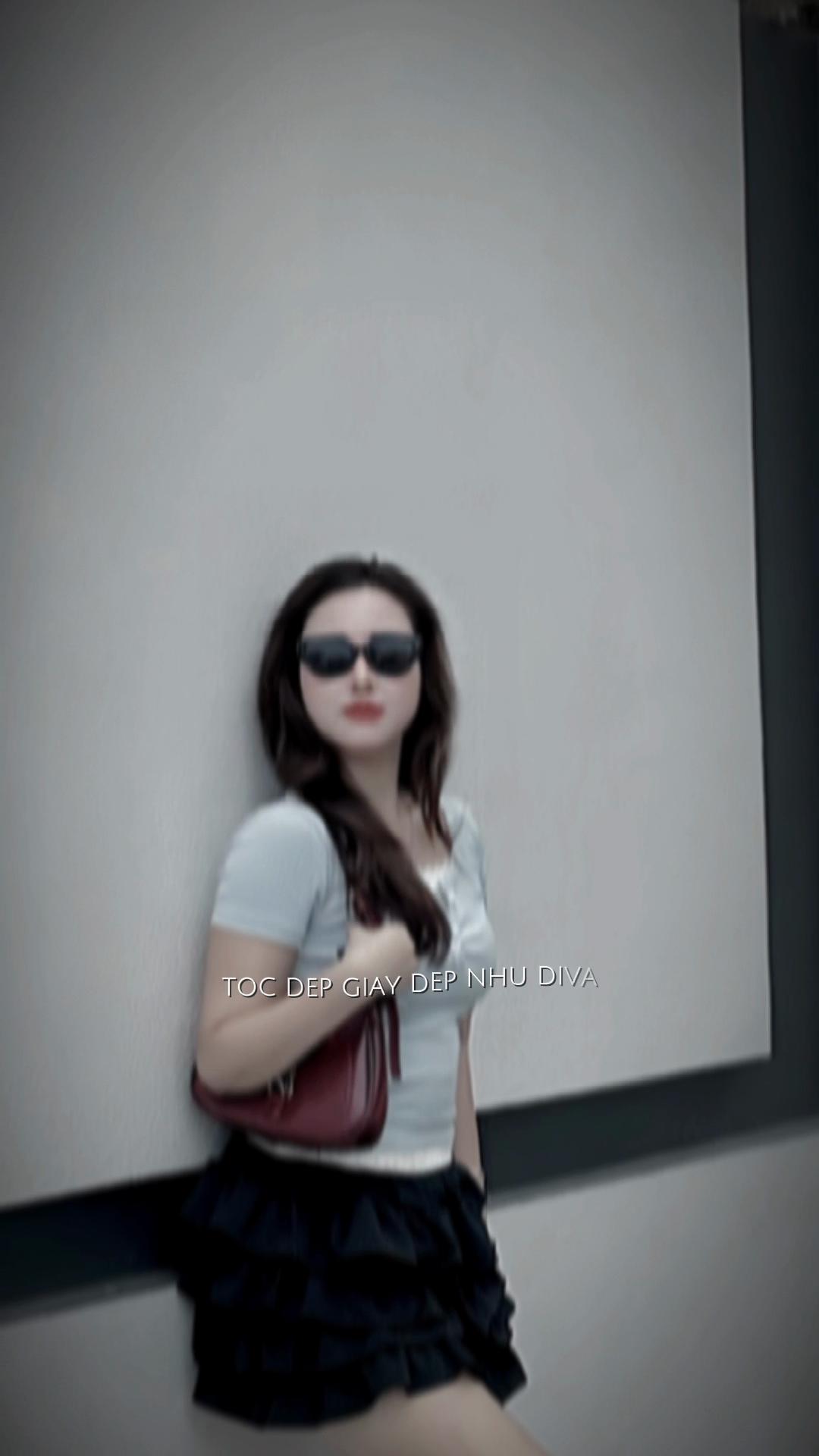 @Nguyễn Thị Hồng Nhung