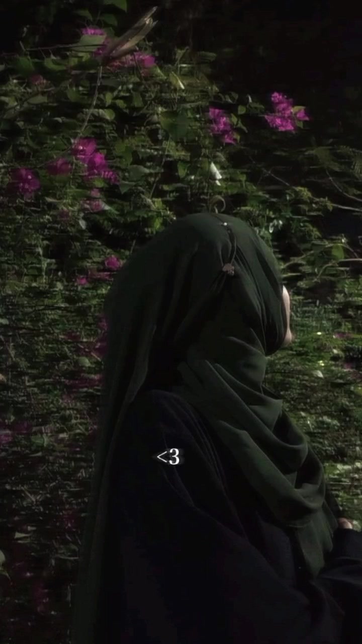 @꧁ℂ𝕣𝕒𝕫𝕪  ℚ𝕦𝕖𝕖𝕟꧂