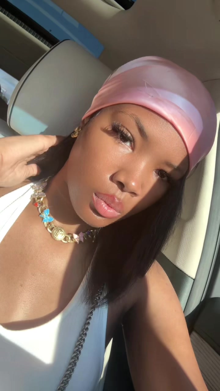 @👸🏽
