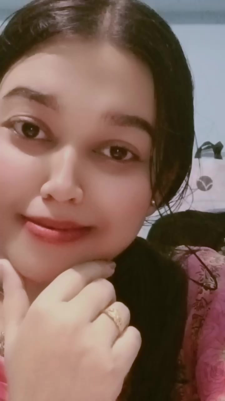 @mirror girl.. 🌸😌❤️