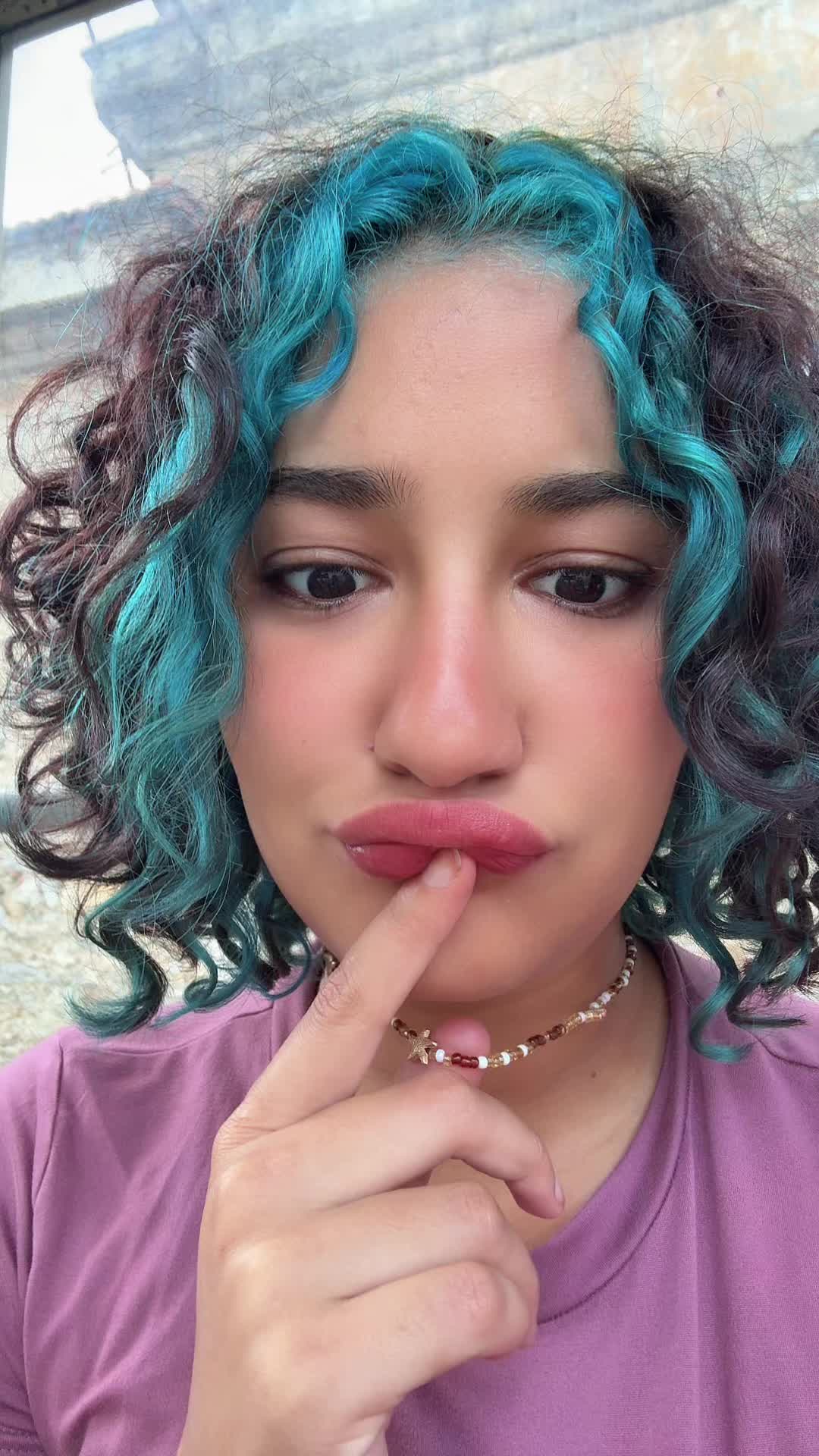 @^~^