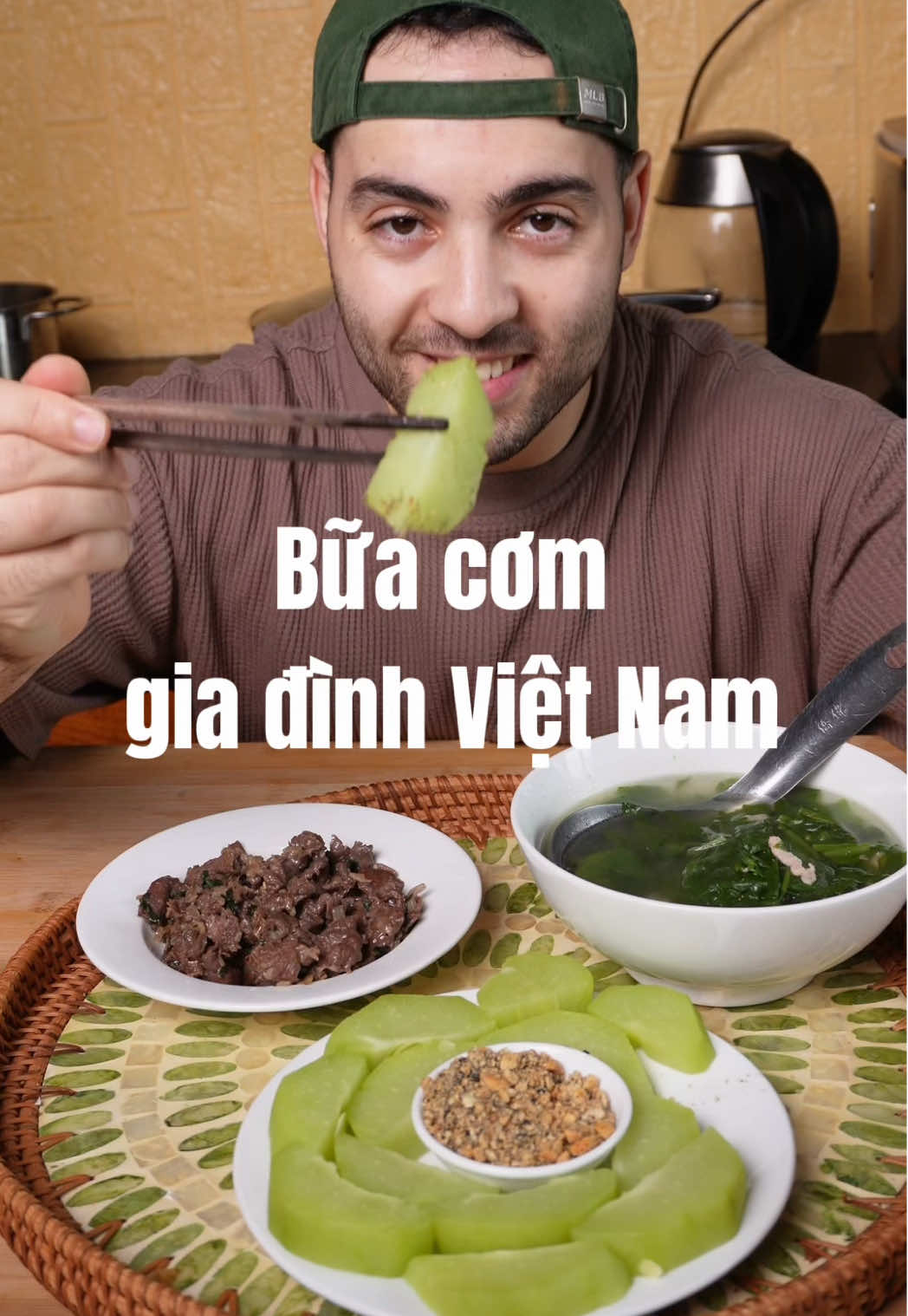 @Hamza ăn g&igrave;?