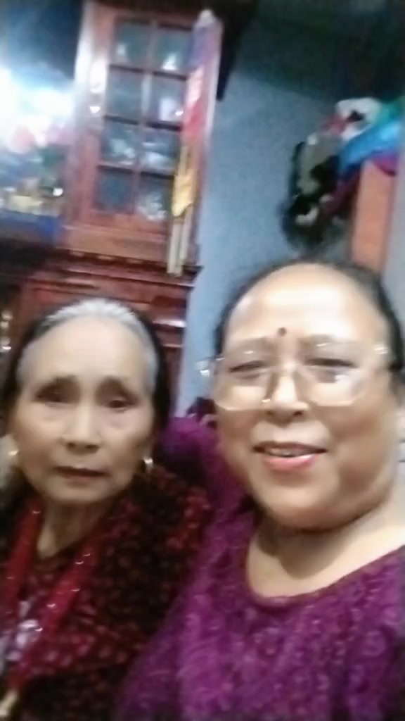 @संगिता थीङ